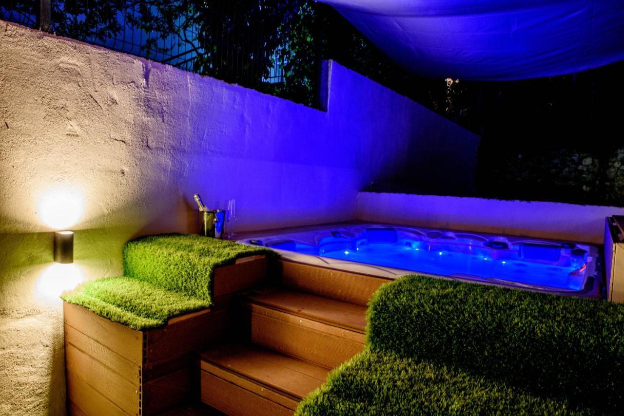 Beach Holiday Home With Private Jacuzzi & Parking 特罗吉尔 外观 照片